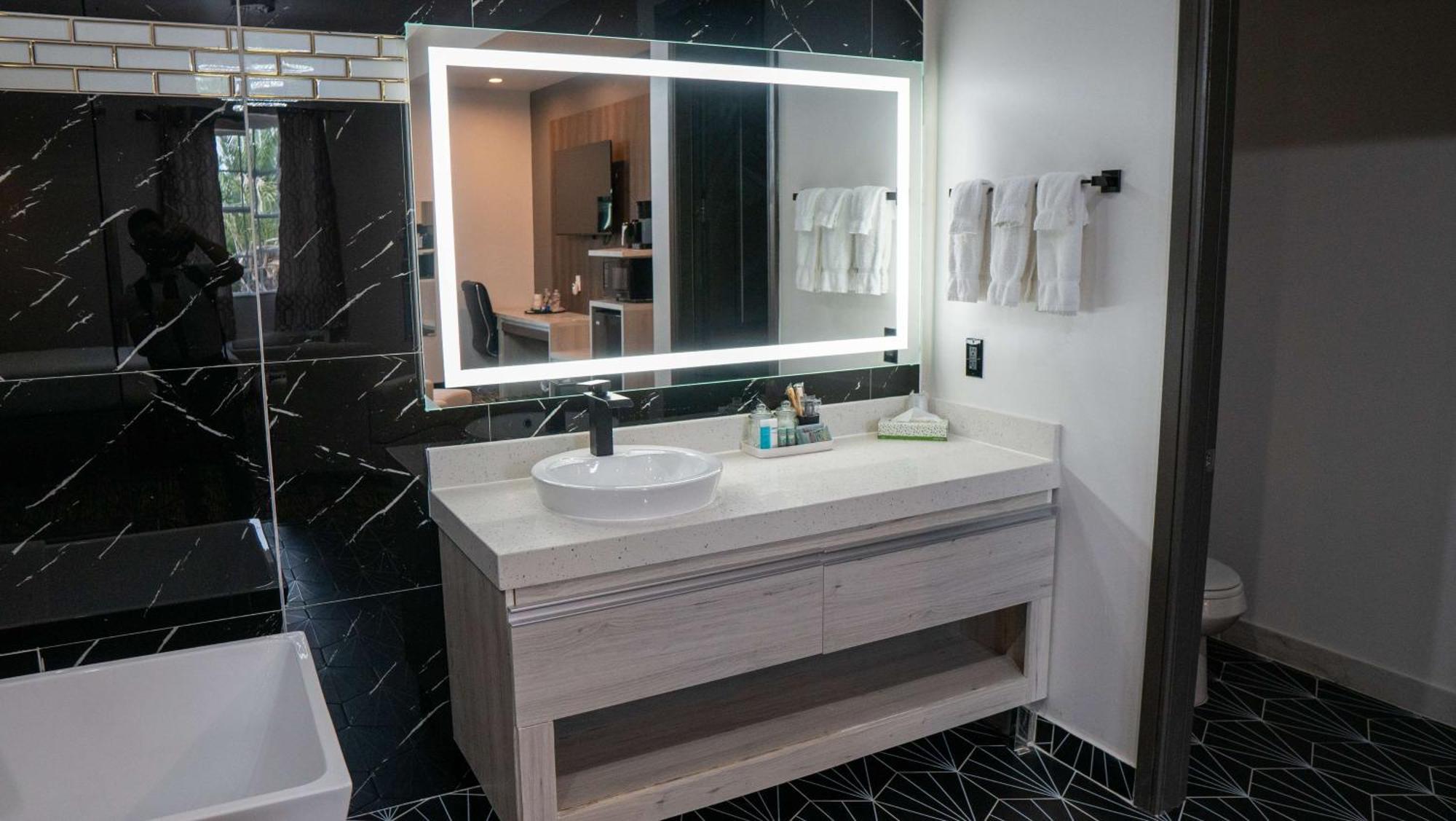 Surestay Hotel By Best Western Houston Southeast サウス・ヒューストン エクステリア 写真